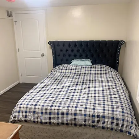 Brand New En-Suite Private Bath Next Camden Yard , Convention Center